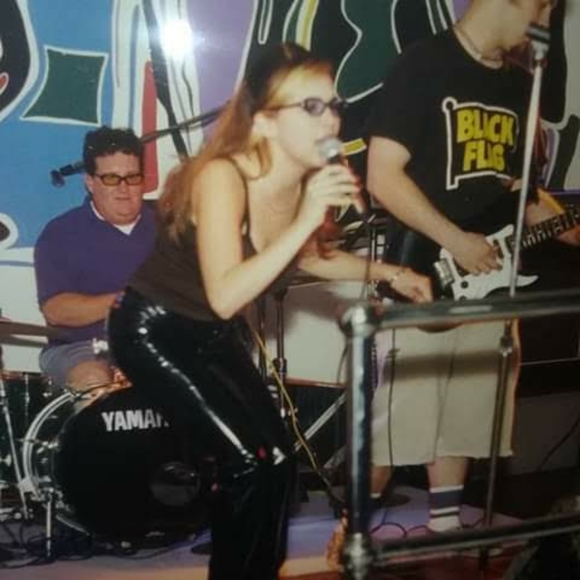 Meet your Posher, Erin! - Picture 10 of 16